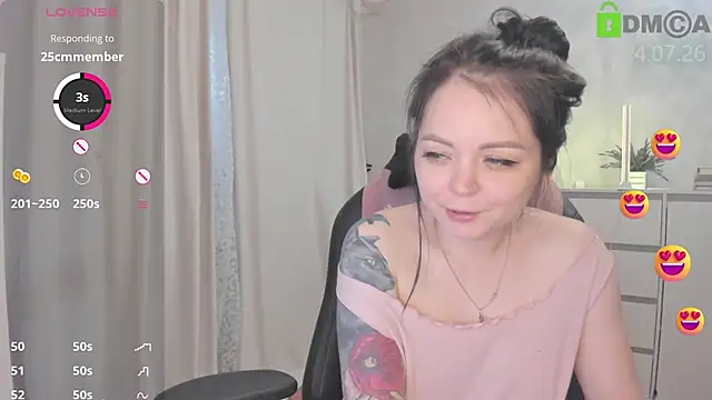 Snapshot of AnnyHoney_ chatting on 07-04-26, 03:05 AnnyHoney online show from 07-04-26, 03:05
