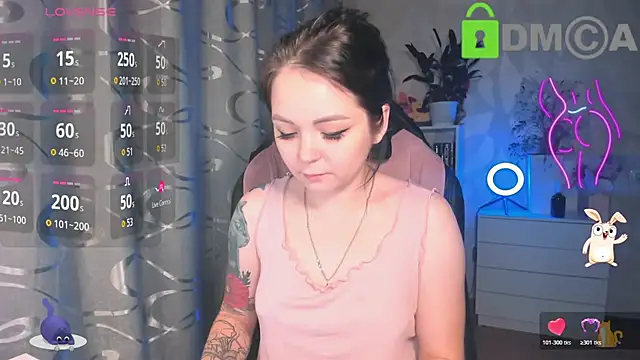 AnnyHoney  online show from 10-24-25, 12:20