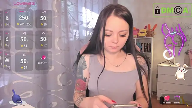 Snapshot of AnnyHoney_ chatting on 10-18-25, 08:38 AnnyHoney online show from 10-18-25, 08:38