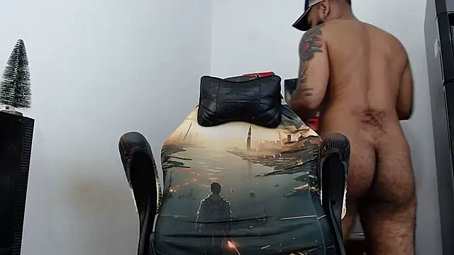 Damian64420 online show from 12-15-25, 04:18