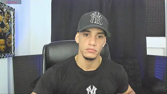 jhonnysnow17 online show from 06-21-26, 10:59