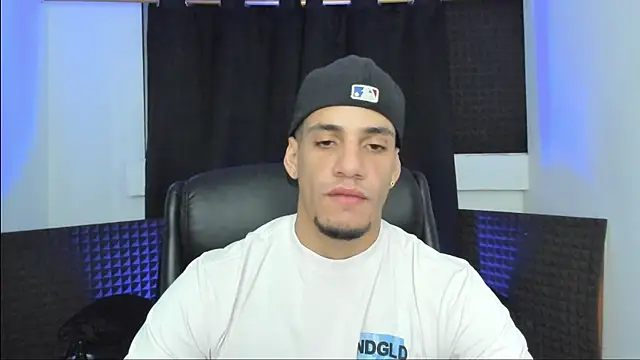 jhonnysnow17 online show from 07-04-26, 12:06
