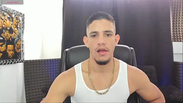 jhonnysnow17 online show from 05-26-26, 02:26