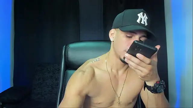 jhonnysnow17 online show from 09-24-25, 06:14