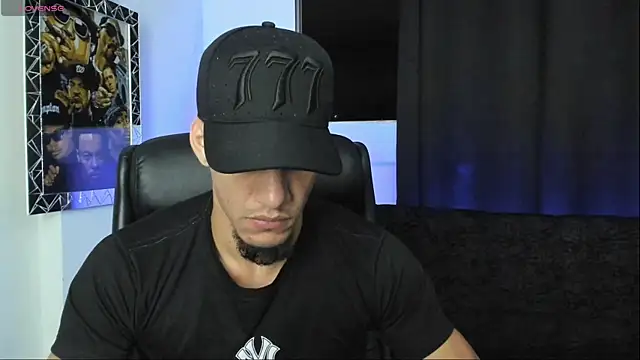 jhonnysnow17 online show from 05-05-26, 05:32