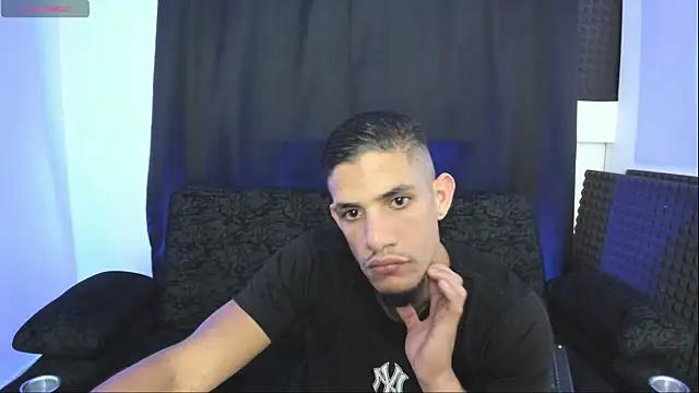 jhonnysnow17 online show from 05-15-26, 08:45