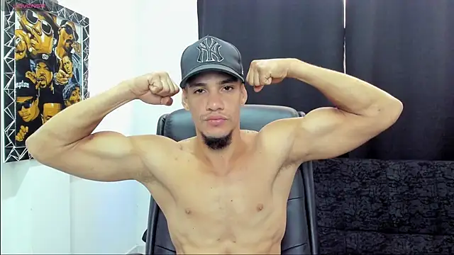 jhonnysnow17 online show from 05-08-26, 03:27