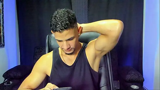 jhonnysnow17 online show from 12-21-25, 04:03