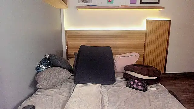 megan dreamsss online show from 12-03-25, 01:28