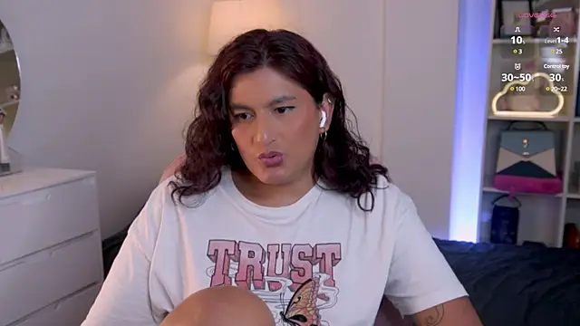 Snapshot of ari_artis chatting on 03-18-25, 03:56 ari artis online show from 03-18-25, 03:56