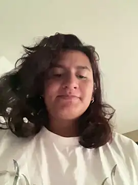 Snapshot of ari_artis chatting on 01-24-25, 06:14 ari artis online show from 01-24-25, 06:14