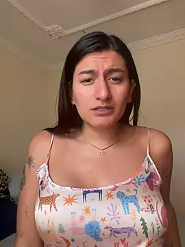 Snapshot of ari_artis chatting on 06-19-26, 06:25 ari artis online show from 06-19-26, 06:25