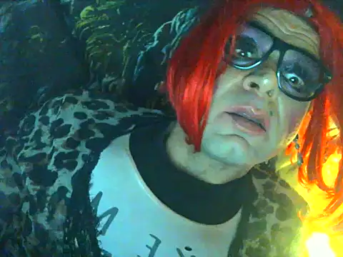 qwer1234 online show from 04-19-26, 10:16