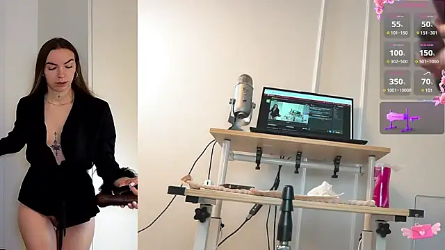 Snapshot of Miss69Ri99 chatting on 03-02-25, 03:19 Miss69Ri99 online show from 03-02-25, 03:19