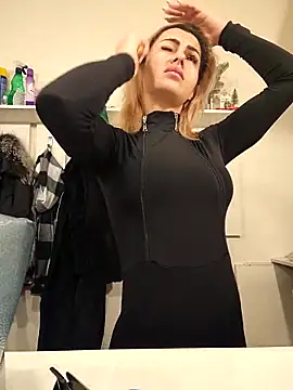 TiffanyMaze online show from 03-13-26, 07:24