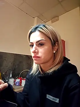 TiffanyMaze online show from 03-10-26, 07:12