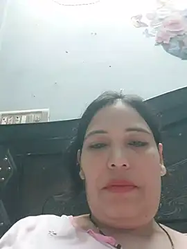 Snapshot of Poojabhabi101 chatting on 06-17-26, 06:57 Poojabhabi101 online show from 06-17-26, 06:57