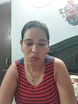 Snapshot of Poojabhabi101 chatting on 07-16-26, 07:16 Poojabhabi101 online show from 07-16-26, 07:16