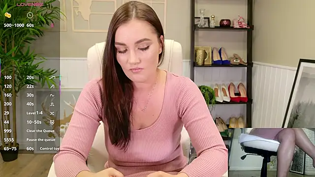 SelineSole online show from 11-05-25, 05:27