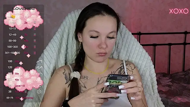 lil luna x online show from 02-26-25, 12:49
