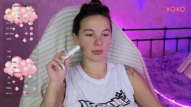 lil luna x online show from 10-12-25, 07:59