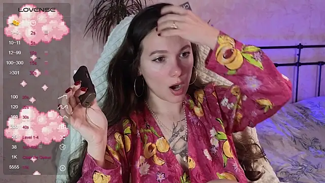 lil luna x online show from 04-28-26, 11:03