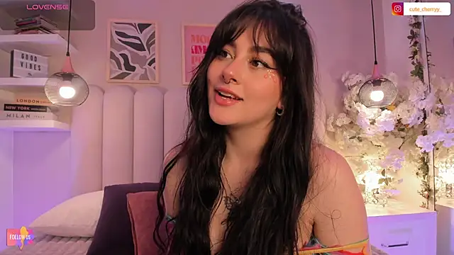 cute  cherry  online show from 10-30-25, 08:28