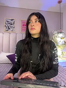 cute  cherry  online show from 10-31-25, 08:38