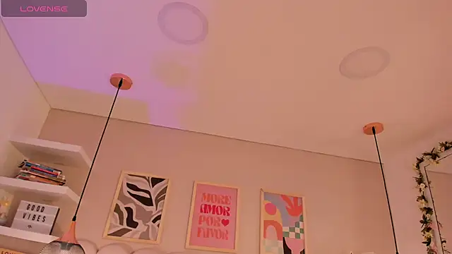 cute  cherry  online show from 11-08-25, 07:28