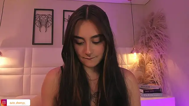 Snapshot of cute__cherry_ chatting on 05-02-26, 04:18 cute cherry online show from 05-02-26, 04:18