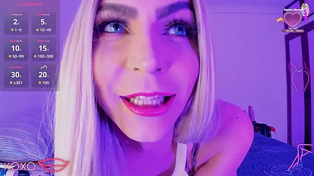 Snapshot of AlejandraDangerGirl chatting on 10-12-25, 04:19 AlejandraDangerGirl online show from 10-12-25, 04:19