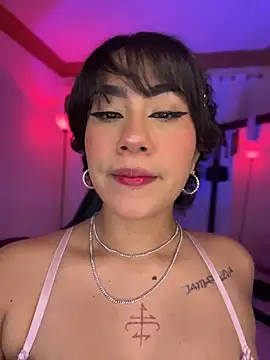 Snapshot of ZahaRoseee chatting on 03-03-26, 01:23 ZahaRoseee online show from 03-03-26, 01:23