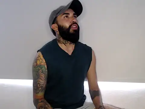 transgenderboy online show from 05-28-26, 04:46