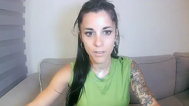 Snapshot of secretoeternoo chatting on 06-22-26, 10:40 secretoeternoo online show from 06-22-26, 10:40