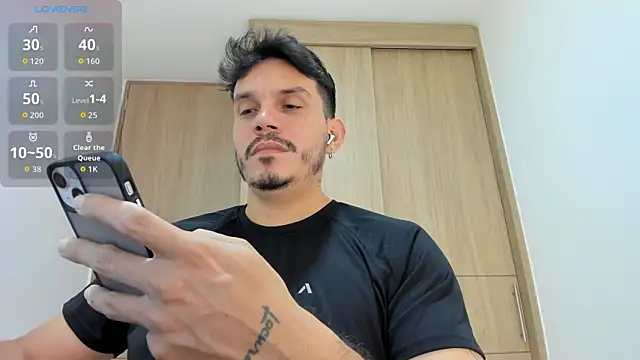 alejandro stark online show from 10-29-25, 04:00