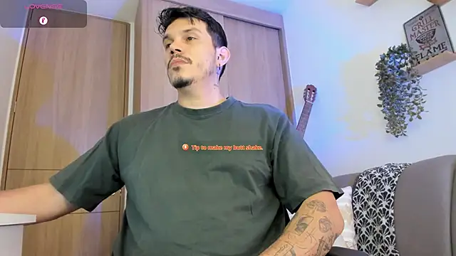 Snapshot of alejandro_stark chatting on 06-30-26, 09:37 alejandro stark online show from 06-30-26, 09:37
