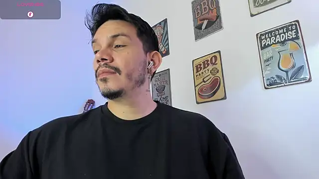 Snapshot of alejandro_stark chatting on 02-20-26, 11:45 alejandro stark online show from 02-20-26, 11:45