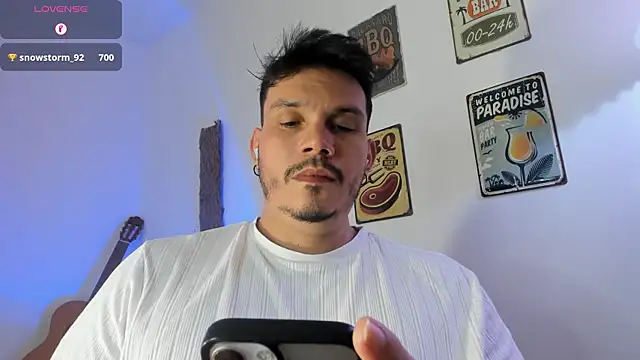 Snapshot of alejandro_stark chatting on 02-27-26, 10:53 alejandro stark online show from 02-27-26, 10:53