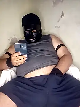 Snapshot of Kidding_Road chatting on 03-01-26, 04:12 Kidding Road online show from 03-01-26, 04:12