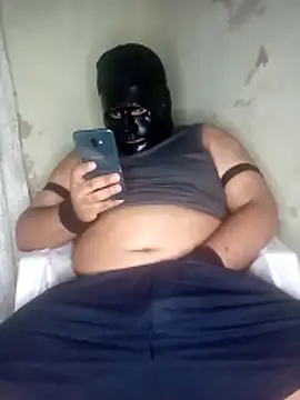 Snapshot of Kidding_Road chatting on 03-09-26, 03:43 Kidding Road online show from 03-09-26, 03:43