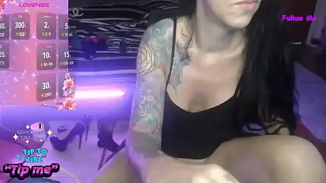 Snapshot of VenusX chatting on 03-21-25, 04:49 VenusX online show from 03-21-25, 04:49