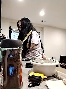 LiverandBrat77 online show from 10-28-25, 08:19