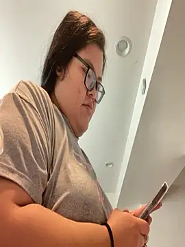 LiverandBrat77 online show from 11-26-25, 05:57