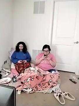 LiverandBrat77 online show from 02-10-26, 05:12