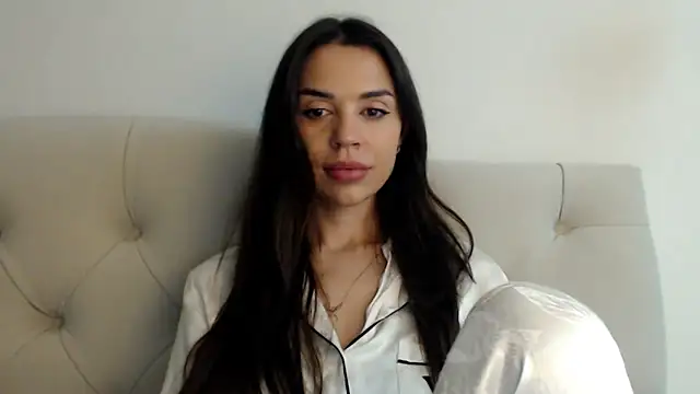 Mika Gold online show from 10-25-25, 07:25