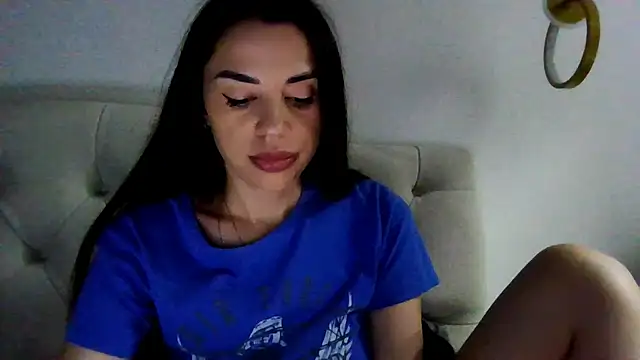 Snapshot of Mika_Gold chatting on 06-04-26, 06:45 Mika Gold online show from 06-04-26, 06:45