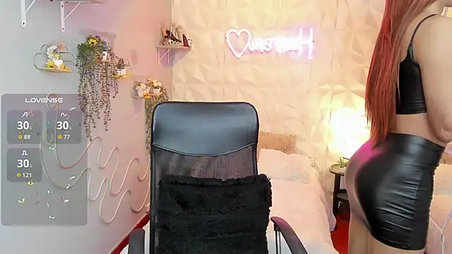 hurrencam online show from 11-10-25, 12:54