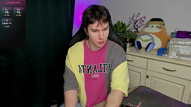 Vincent Strong online show from 02-06-26, 07:37