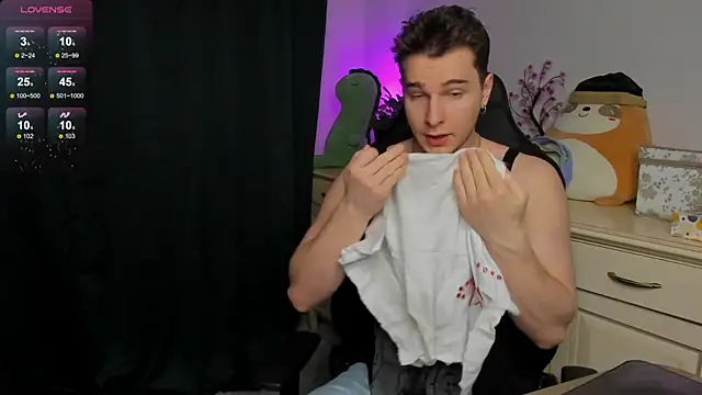 Vincent Strong online show from 12-05-25, 09:19