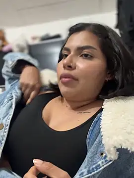 GigiiStone online show from 11-18-25, 11:26